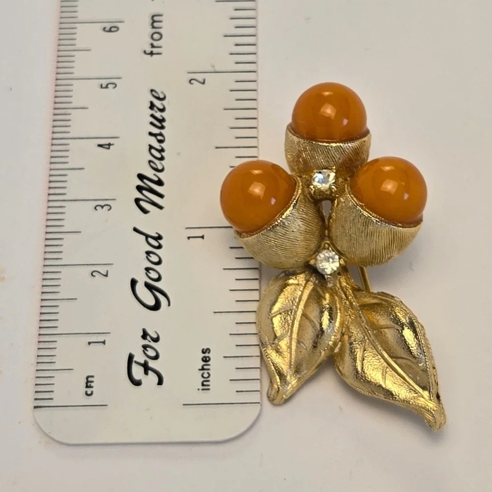 Brooch Gold Amber Excellent Vintage Acorn Berry Leaf Rhinestone - Picture 4 of 4
